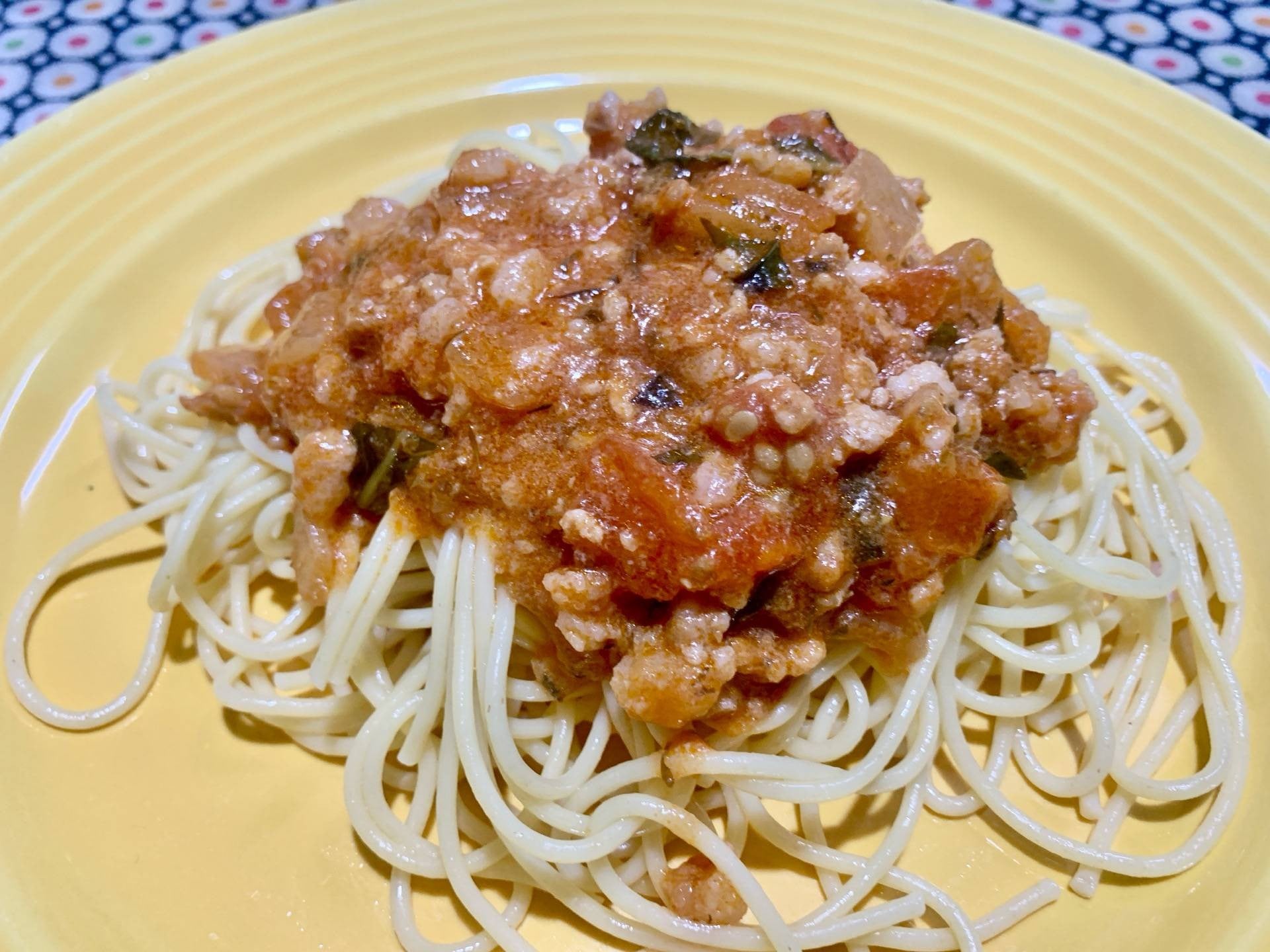 สปาเก็ตตี้ซอสมะเขือเทศหมู