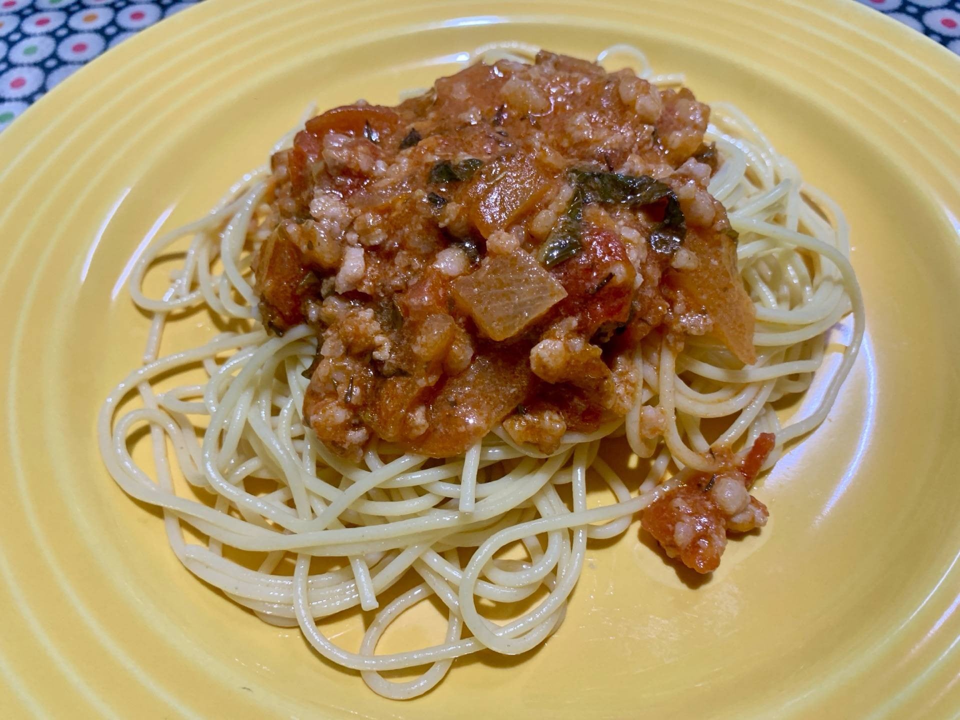 สปาเก็ตตี้ซอสมะเขือเทศหมู