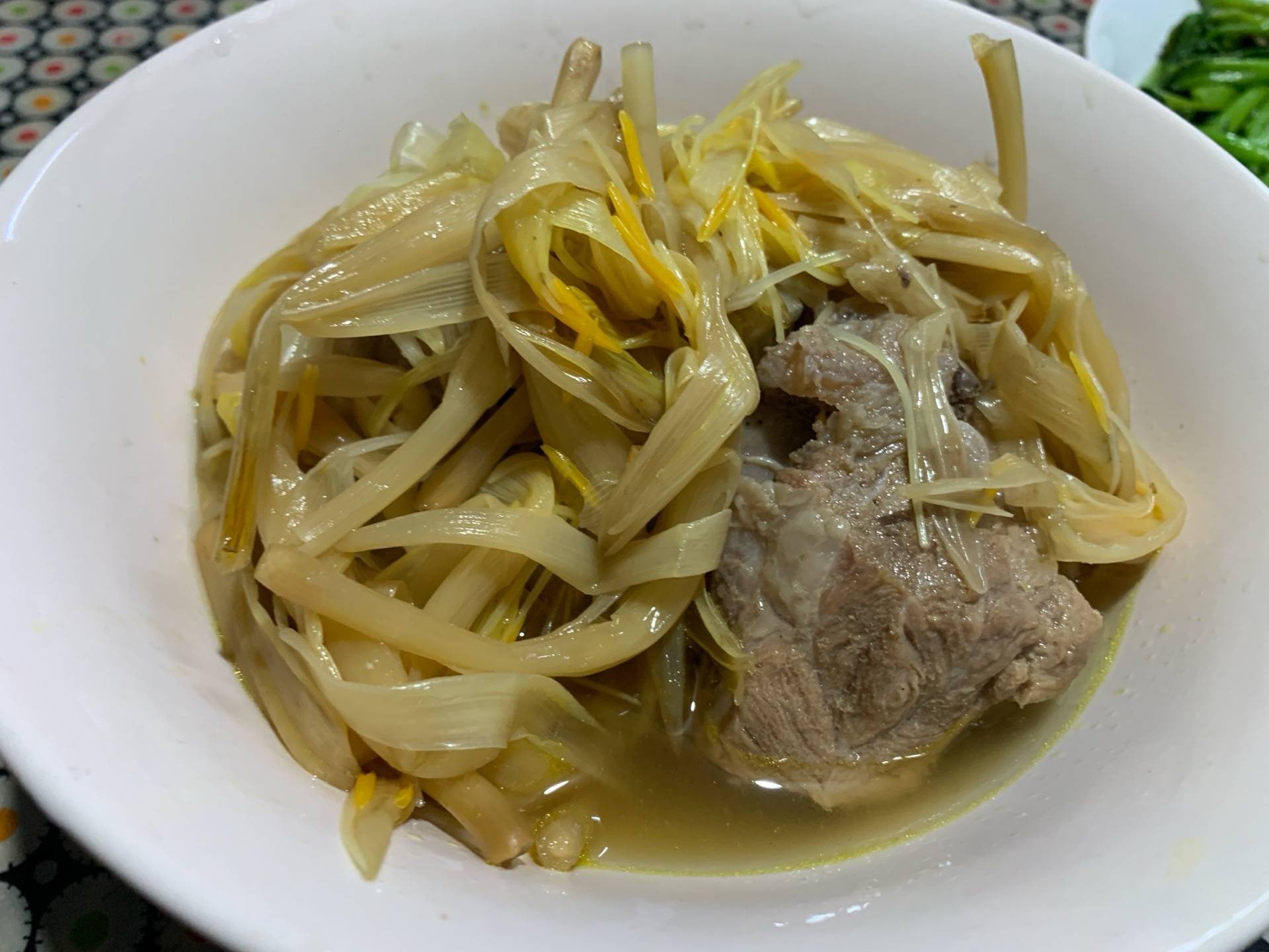 ต้มดอกไม้จีนกระดูกเล้ง