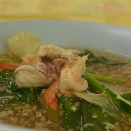 ราดหน้ายอดผัก