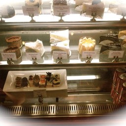 ตู้เค้กของทางร้าน