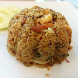 ข้าวผัดต้มยำทะเล