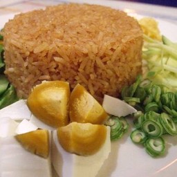 ข้าวคลุกน้ำพริกเผา