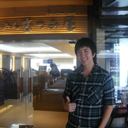 ถึงร้านแล้วว