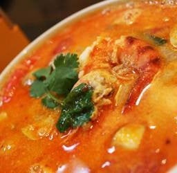 เมนูแนะนำ ต้มยำกุ้งมะพร้าวอ่อน  สีสรจัดจ้าน สุดแซ่บ