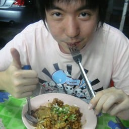 หอยทอดปริญญา