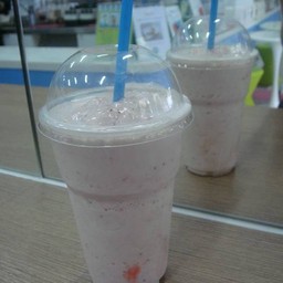 Soft Cream Smoothie รสสตอเบอรี่