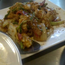 ปลาหมึกผัดไข่เค็ม