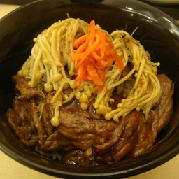 ข้าวหน้าเนื้อย่างญี่ปุ่น