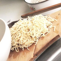 อร่อยล้ำเส้น