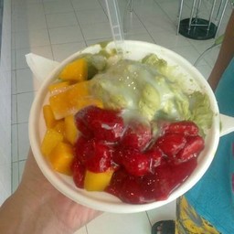 รสชาเขียว ใส่มะม่วง+สตรอเบอรั่