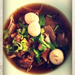 ก๋วยเตี๋ยวเนื้อ วินรถ S