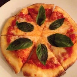 พิซซามาลุการีตะ..