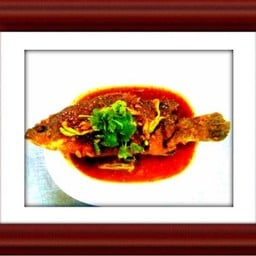 ปลากระพงทอดสามรส...น้ำราดสามรสอร่อยมั๊กมาก ไม่เหมือนที่อื่น...ลองทานกันดูๆ