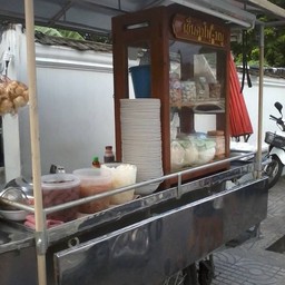รถเข็นหน้าร้าน