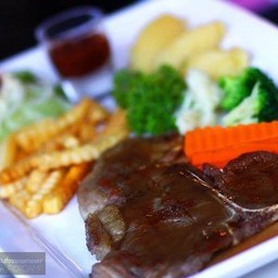 ทีโบนสเต็ก เนื้อนุ่มอร่อย