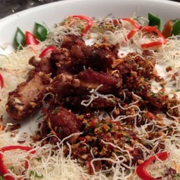 ซี่โครงหมูอบพริกเกลือ