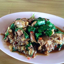 อมตะ กะเพราขาหมู-เมืองปทุม