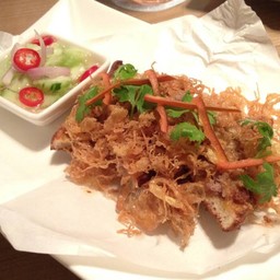 ขนมปังหน้าหมูทอด