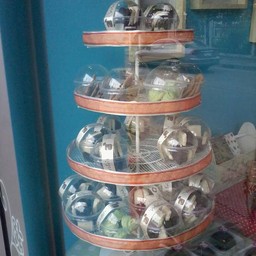 เข้ามาแล้วก็จะเห็นชั้นคัพเค้กคะ