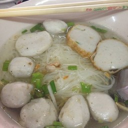 เส้นเล็กน้ำ