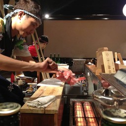 ดูแลปลาตัวละ 2000 อย่างดี