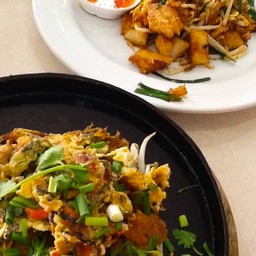 หอยทอดแป้งกรอบ ขนมผักกาดรสดั้งเดิม