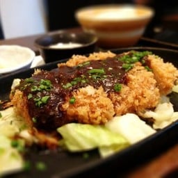 หมูทอดราดซอสมิโซ