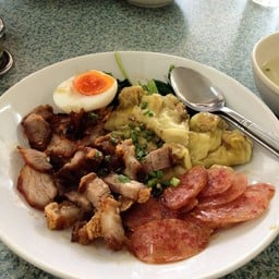 ร้านเพื่อนบะหมี่