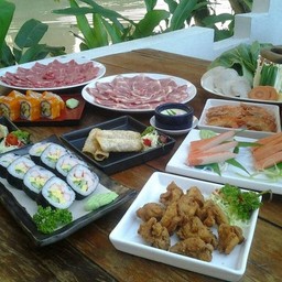 ออเดิฟ 8อย่าง เสีิฟมาก่อรเลย (เนื้อกับหมูไม่ใช่นะจ๊ะ)