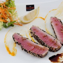 Seared Tuna salad 