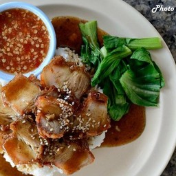 ข้าวหมูกรอบ 40 บาท 