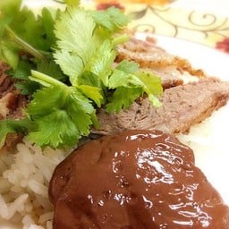 ข้าวหน้าห่านพะโล้