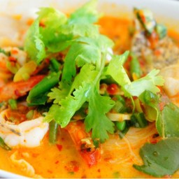 ก๋วยเตี๋ยวต้มยำทะเล