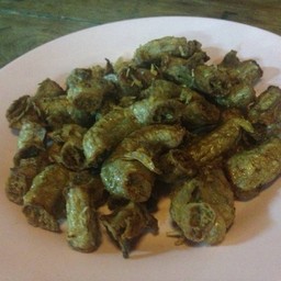 ไส้อ่อนทอดกระเทียม