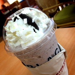 Cookie & Cream Frappe