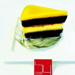 เอาใจ choc lover และ ส้ม lover กันเลยคับ orlate (orange +chocolate cake) 