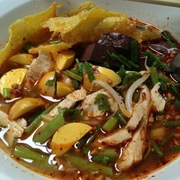 ก๋วยเตียวลุงหมวด