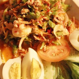  ยำถั่วพู 