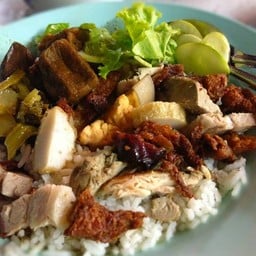 ข้าวเฉโป สีลม เจ้าเก่า