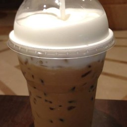 คาปูชิโน่ เมนูฮิตที่สุดในร้านค่ะ