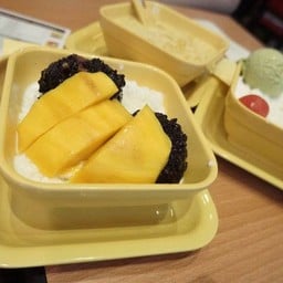 Honeymoon Dessert Somerset 313 Shop