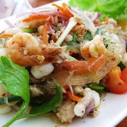 ร้านอาหารอีสานมัดหมี่