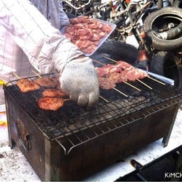 หมูปิ้งนมสด