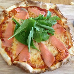 Salmon Pizza