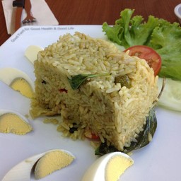 ข้าวผัดเขียวหวานไก่ สาขานี้อร่อยนะ