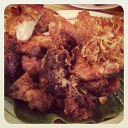 ร้านไก่ทอดสาวซันนี่วิวล์