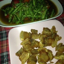 ตำถั่วหมูกรอบ