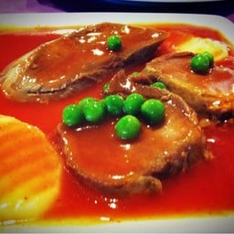 สตูลิ้นวัว