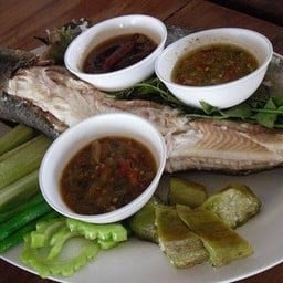 ปลาเผา อร่อย คุ้ม 